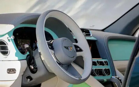 Bentley Bentayga I, 2025 год, 27 790 048 рублей, 11 фотография