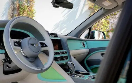 Bentley Bentayga I, 2025 год, 27 790 048 рублей, 10 фотография