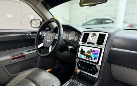 Chrysler 300C II, 2006 год, 698 000 рублей, 6 фотография