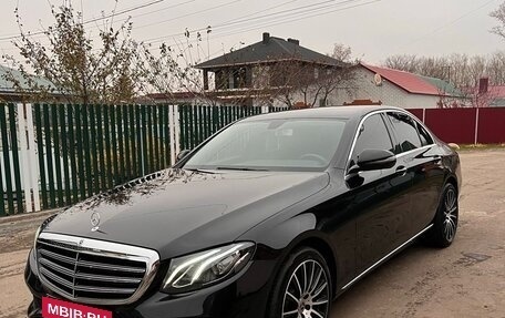 Mercedes-Benz E-Класс, 2018 год, 2 950 000 рублей, 5 фотография