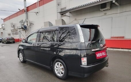 Toyota ISis I, 2011 год, 1 200 000 рублей, 4 фотография