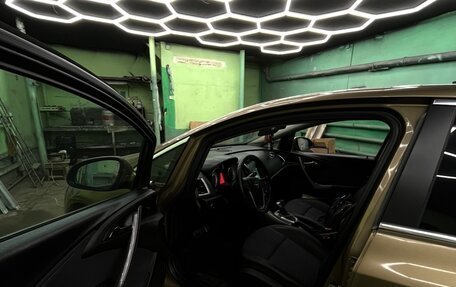 Opel Astra J, 2013 год, 725 000 рублей, 6 фотография