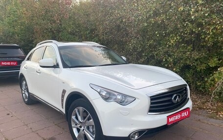 Infiniti FX II, 2012 год, 1 900 000 рублей, 1 фотография