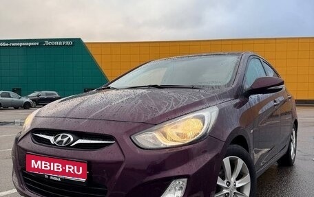 Hyundai Solaris II рестайлинг, 2011 год, 890 000 рублей, 1 фотография
