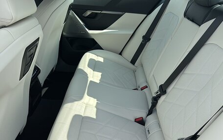 BMW 5 серия, 2025 год, 9 334 360 рублей, 15 фотография