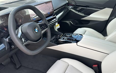 BMW 5 серия, 2025 год, 9 334 360 рублей, 9 фотография