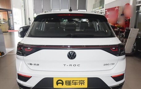 Volkswagen T-Roc I, 2021 год, 2 150 000 рублей, 6 фотография