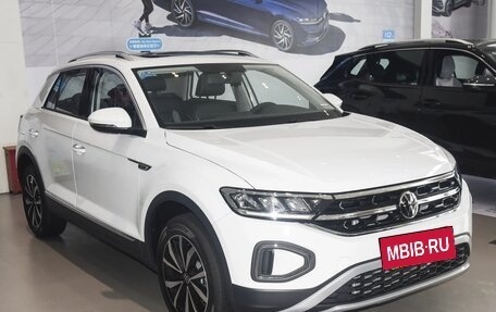 Volkswagen T-Roc I, 2021 год, 2 150 000 рублей, 3 фотография