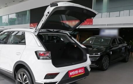 Volkswagen T-Roc I, 2021 год, 2 150 000 рублей, 10 фотография