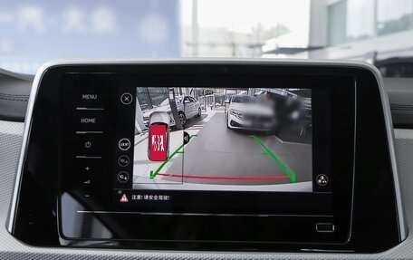 Volkswagen T-Roc I, 2021 год, 2 150 000 рублей, 19 фотография