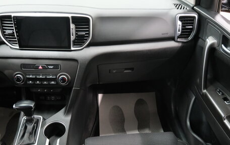 KIA Sportage IV рестайлинг, 2016 год, 1 999 000 рублей, 21 фотография