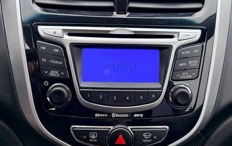 Hyundai Solaris II рестайлинг, 2011 год, 890 000 рублей, 11 фотография