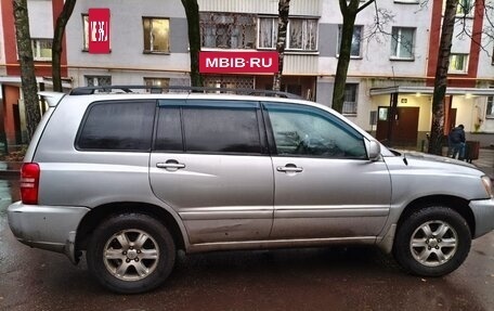 Toyota Highlander III, 2001 год, 400 000 рублей, 2 фотография