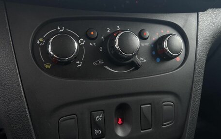 Renault Sandero II рестайлинг, 2019 год, 1 081 700 рублей, 15 фотография