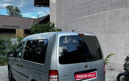 Volkswagen Caddy III рестайлинг, 2011 год, 930 000 рублей, 3 фотография