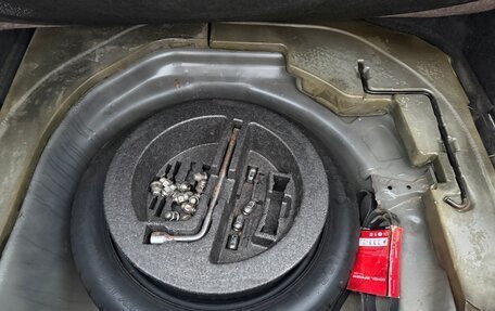 Toyota Avensis III рестайлинг, 2006 год, 790 000 рублей, 18 фотография