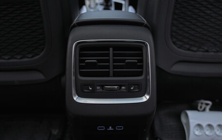 Geely Atlas, 2022 год, 2 300 000 рублей, 23 фотография