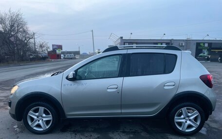 Renault Sandero II рестайлинг, 2016 год, 1 220 000 рублей, 6 фотография