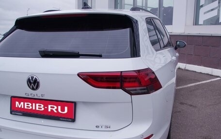 Volkswagen Golf VIII, 2021 год, 2 250 000 рублей, 24 фотография