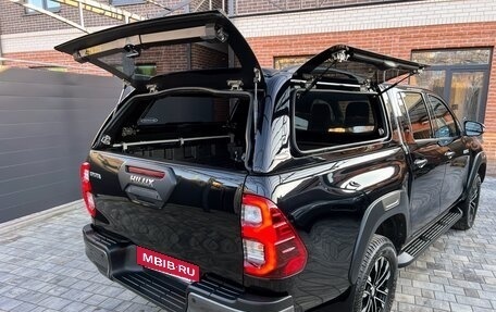 Toyota Hilux VIII, 2021 год, 5 590 000 рублей, 6 фотография