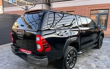 Toyota Hilux VIII, 2021 год, 5 590 000 рублей, 9 фотография