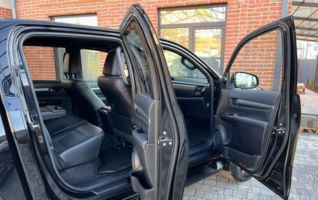 Toyota Hilux VIII, 2021 год, 5 590 000 рублей, 20 фотография