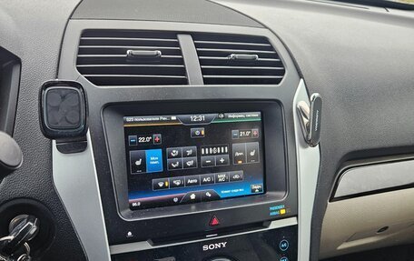 Ford Explorer VI, 2012 год, 1 400 000 рублей, 8 фотография