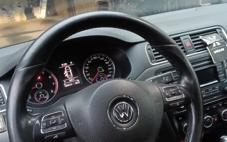 Volkswagen Jetta VI, 2013 год, 965 000 рублей, 9 фотография