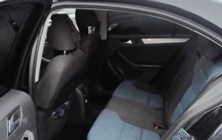 Volkswagen Jetta VI, 2013 год, 965 000 рублей, 10 фотография