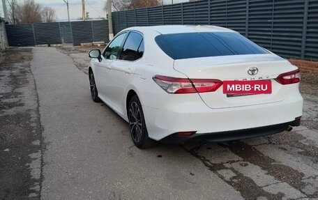 Toyota Camry, 2019 год, 2 050 000 рублей, 7 фотография