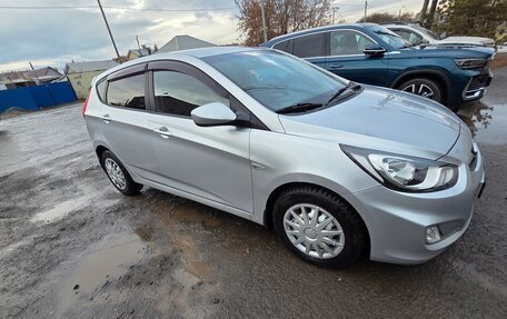Hyundai Solaris II рестайлинг, 2011 год, 610 000 рублей, 7 фотография