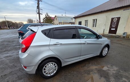 Hyundai Solaris II рестайлинг, 2011 год, 610 000 рублей, 10 фотография