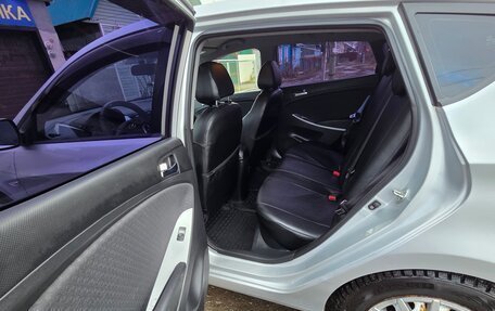 Hyundai Solaris II рестайлинг, 2011 год, 610 000 рублей, 11 фотография