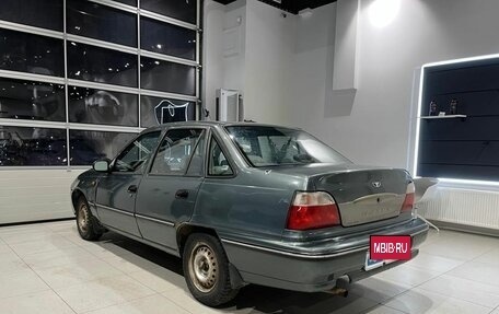 Daewoo Nexia I рестайлинг, 2005 год, 100 000 рублей, 6 фотография