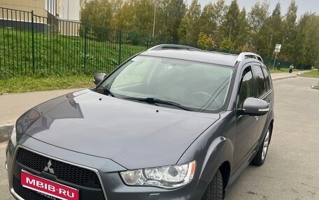 Mitsubishi Outlander III рестайлинг 3, 2010 год, 1 350 000 рублей, 1 фотография