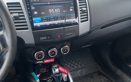 Mitsubishi Outlander III рестайлинг 3, 2010 год, 1 350 000 рублей, 6 фотография