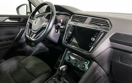 Volkswagen Tiguan II, 2020 год, 2 997 000 рублей, 9 фотография