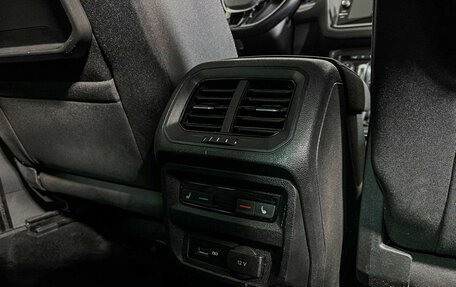 Volkswagen Tiguan II, 2020 год, 2 997 000 рублей, 16 фотография