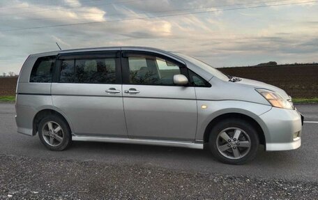 Toyota ISis I, 2005 год, 850 000 рублей, 6 фотография