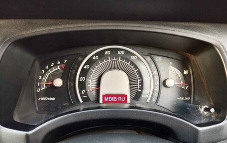 Toyota ISis I, 2005 год, 850 000 рублей, 11 фотография