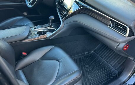 Toyota Camry, 2019 год, 2 200 000 рублей, 7 фотография