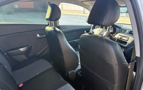 KIA Rio III рестайлинг, 2015 год, 1 000 000 рублей, 5 фотография