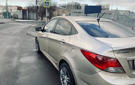 Hyundai Solaris II рестайлинг, 2011 год, 615 000 рублей, 8 фотография