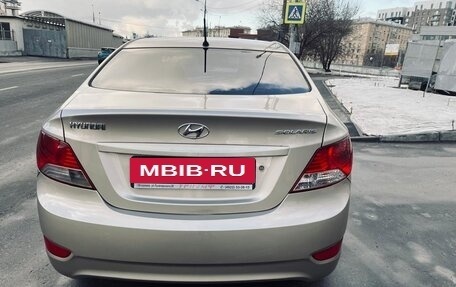 Hyundai Solaris II рестайлинг, 2011 год, 615 000 рублей, 4 фотография