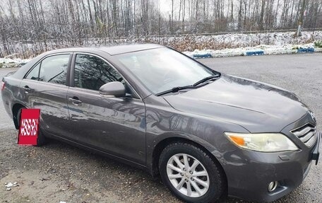 Toyota Camry, 2011 год, 1 530 000 рублей, 2 фотография