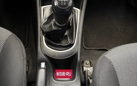 Hyundai Solaris II рестайлинг, 2012 год, 740 000 рублей, 5 фотография