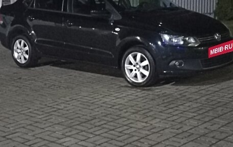 Volkswagen Polo VI (EU Market), 2014 год, 800 000 рублей, 5 фотография