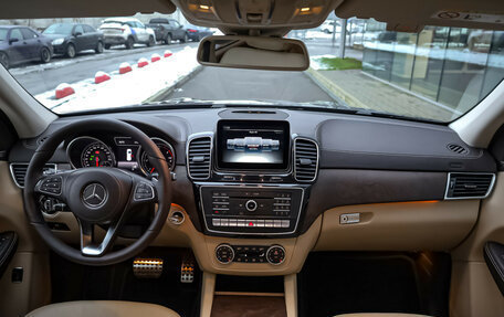 Mercedes-Benz GLS, 2017 год, 4 499 000 рублей, 10 фотография