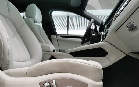 Porsche Macan I рестайлинг, 2025 год, 12 570 000 рублей, 30 фотография