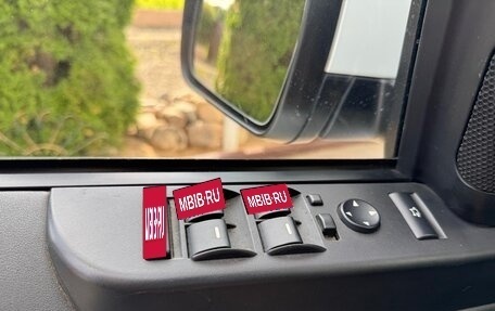 Land Rover Range Rover III, 2012 год, 3 200 000 рублей, 28 фотография